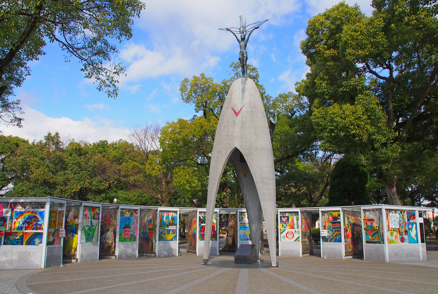 Children's Peace Monument | SPOT | HIROSHIMA PEACE TOURISM