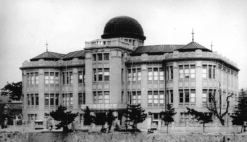原爆ドーム（旧広島県産業奨励館）のストーリー